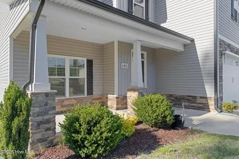 101 Weatherstone Court Pikeville NC 27863