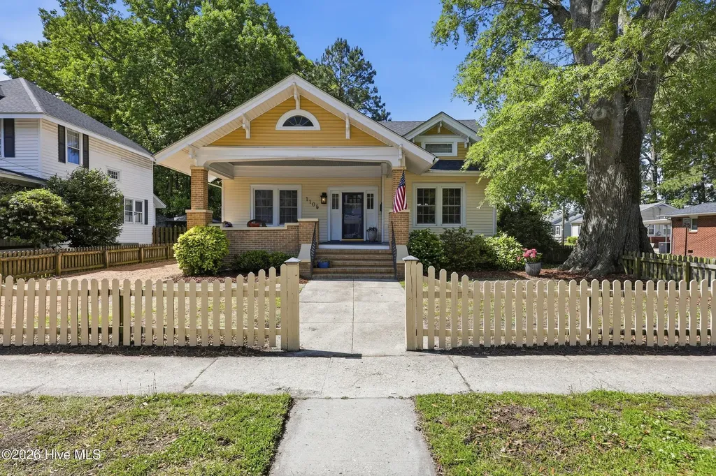 1105 W Church Street Elizabeth City NC 27909