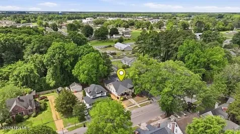 1105 W Church Street Elizabeth City NC 27909