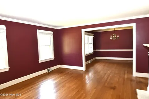 111 Fairlane Road Greenville NC 27834