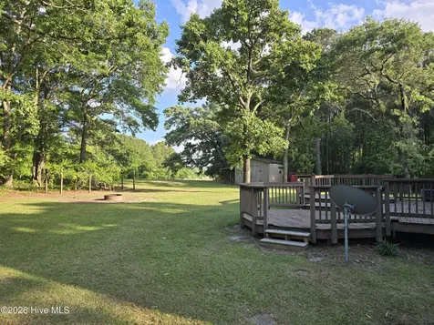 152 Clifton Meadows Lane Hubert NC 28539