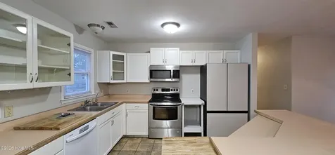 152 Clifton Meadows Lane Hubert NC 28539