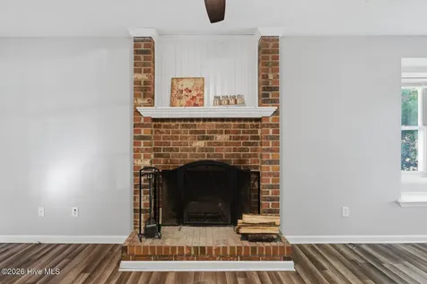 165 Raintree Circle Jacksonville NC 28540
