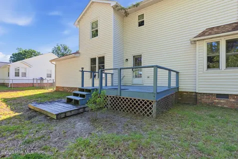 165 Raintree Circle Jacksonville NC 28540