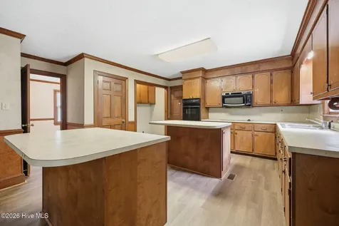 4369 Blackjack-simpson Road Greenville NC 27858