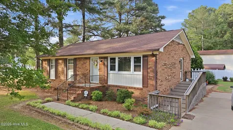 6038 Stagecoach Road Elm City NC 27822