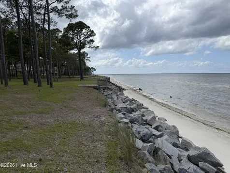 492 Sandy Point Drive Beaufort NC 28516