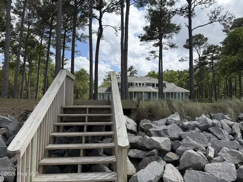492 Sandy Point Drive Beaufort NC 28516