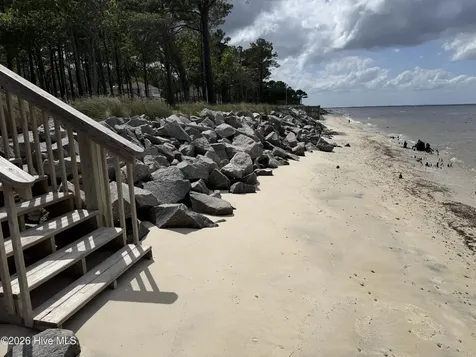 492 Sandy Point Drive Beaufort NC 28516