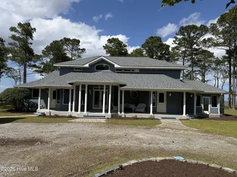 492 Sandy Point Drive Beaufort NC 28516
