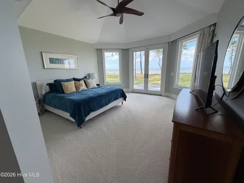 492 Sandy Point Drive Beaufort NC 28516