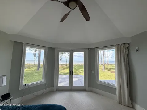 492 Sandy Point Drive Beaufort NC 28516