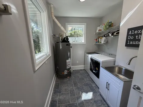 492 Sandy Point Drive Beaufort NC 28516