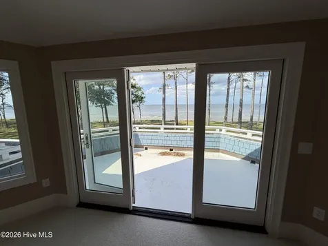 492 Sandy Point Drive Beaufort NC 28516