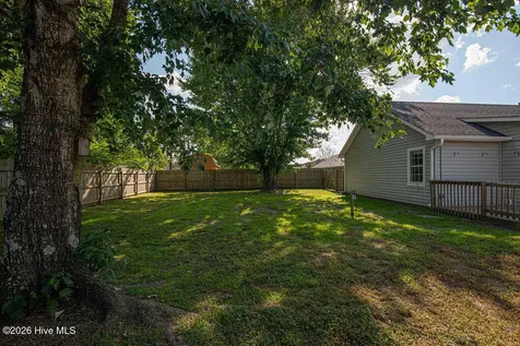 172 Glenwood Drive Hubert NC 28539