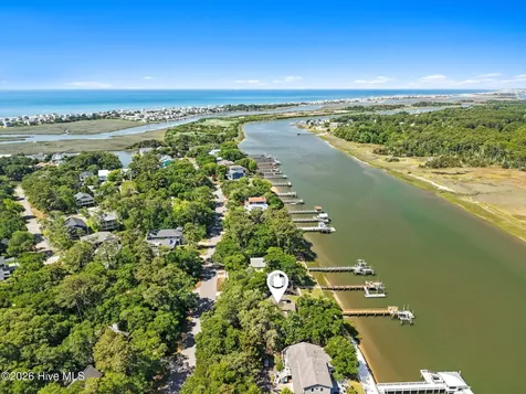 2920 W Yacht Drive Oak Island NC 28465