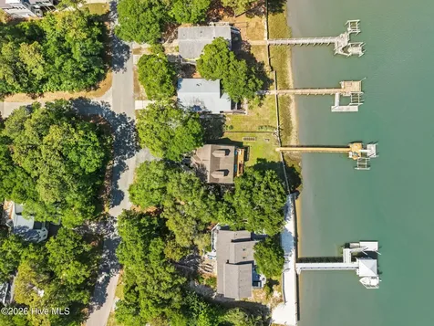 2920 W Yacht Drive Oak Island NC 28465
