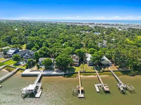 2920 W Yacht Drive Oak Island NC 28465
