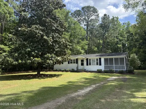 728 Warrior Trail Whiteville NC 28472