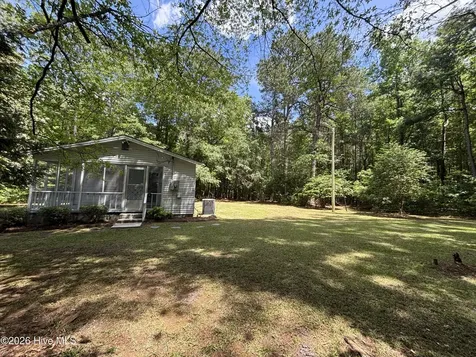 728 Warrior Trail Whiteville NC 28472