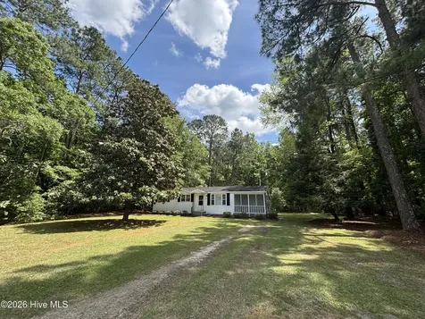 728 Warrior Trail Whiteville NC 28472