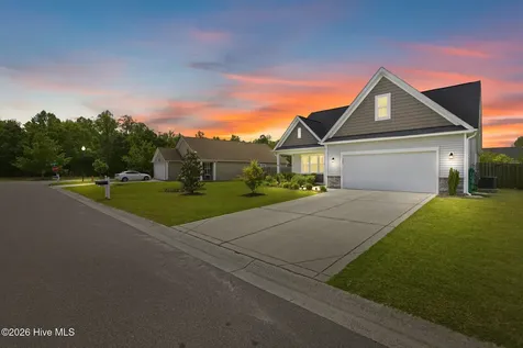 918 Rolling Pines Loop Road NE Leland NC 28451