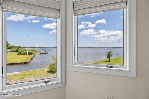 110 Barnes Lane Knotts Island NC 27950