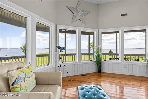 110 Barnes Lane Knotts Island NC 27950