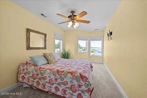 110 Barnes Lane Knotts Island NC 27950