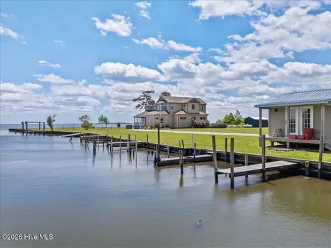 110 Barnes Lane Knotts Island NC 27950