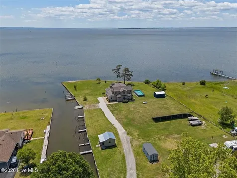 110 Barnes Lane Knotts Island NC 27950