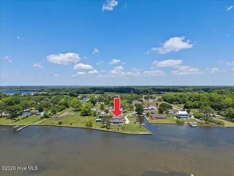 110 Barnes Lane Knotts Island NC 27950