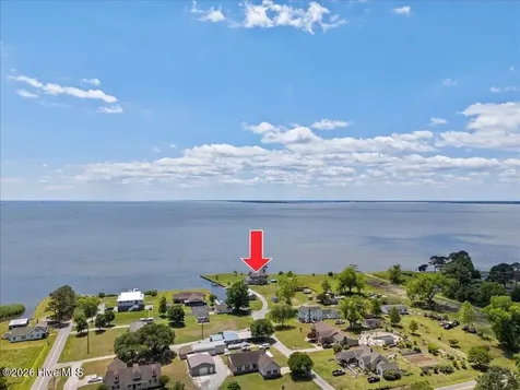 110 Barnes Lane Knotts Island NC 27950