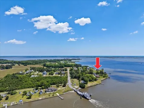110 Barnes Lane Knotts Island NC 27950