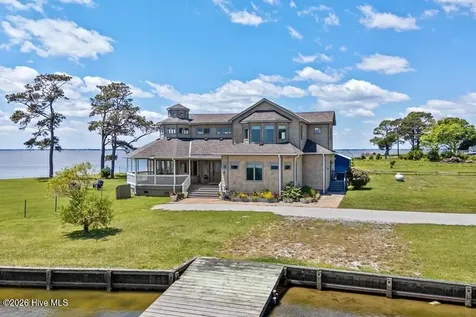 110 Barnes Lane Knotts Island NC 27950