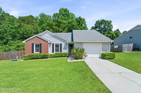 308 Pebble Lane Jacksonville NC 28546