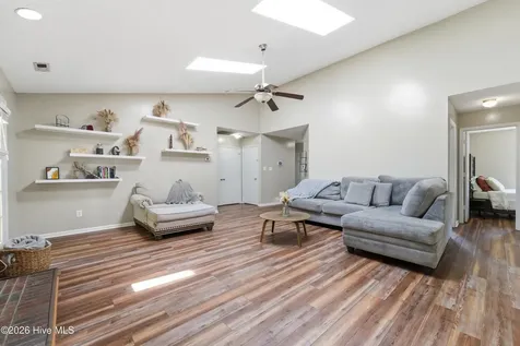 308 Pebble Lane Jacksonville NC 28546