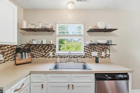 308 Pebble Lane Jacksonville NC 28546