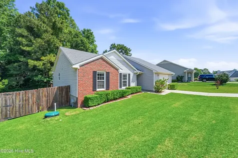 308 Pebble Lane Jacksonville NC 28546