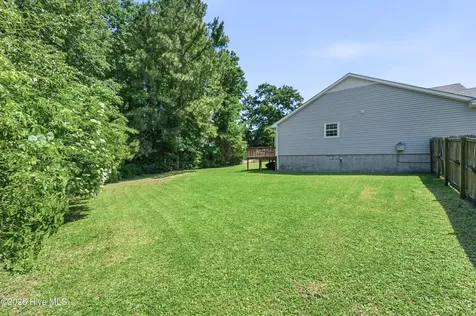 308 Pebble Lane Jacksonville NC 28546