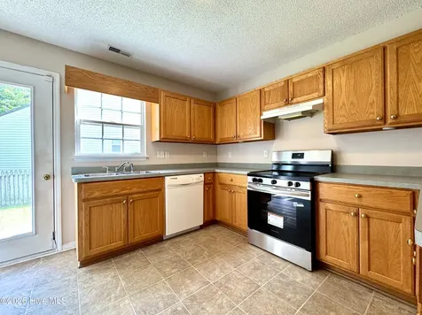 521 Jimmies Creek Drive New Bern NC 28562