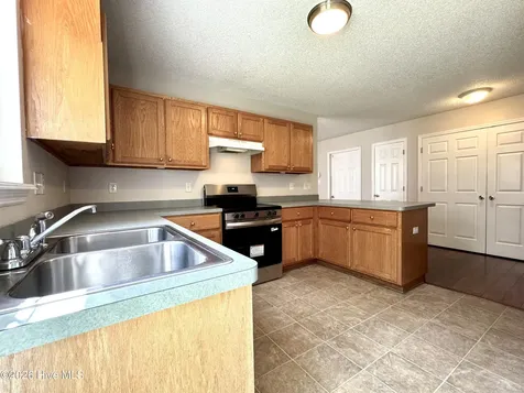 521 Jimmies Creek Drive New Bern NC 28562