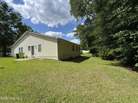 521 Jimmies Creek Drive New Bern NC 28562