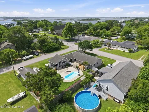 602 W Broad Street Swansboro NC 28584