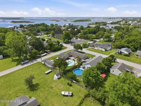 602 W Broad Street Swansboro NC 28584
