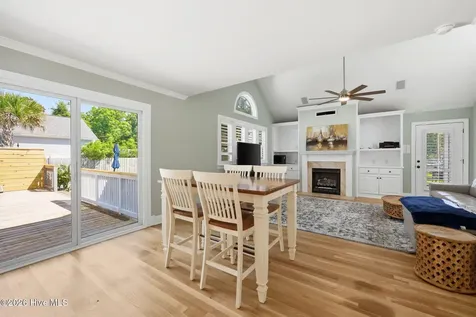 602 W Broad Street Swansboro NC 28584