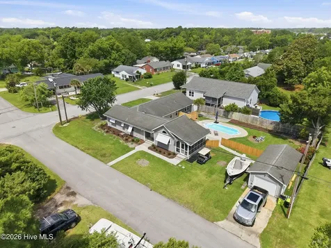 602 W Broad Street Swansboro NC 28584