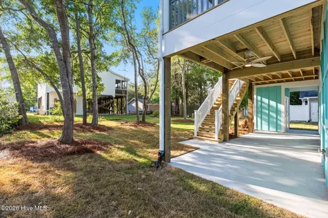 324 NE 52nd Street Oak Island NC 28465