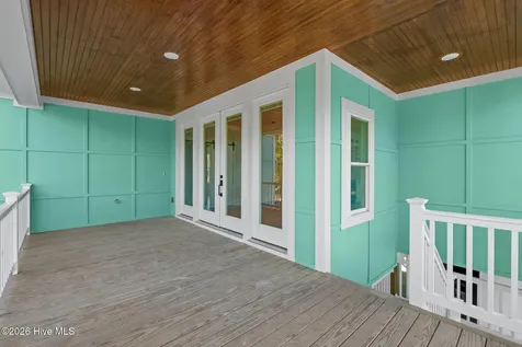 324 NE 52nd Street Oak Island NC 28465