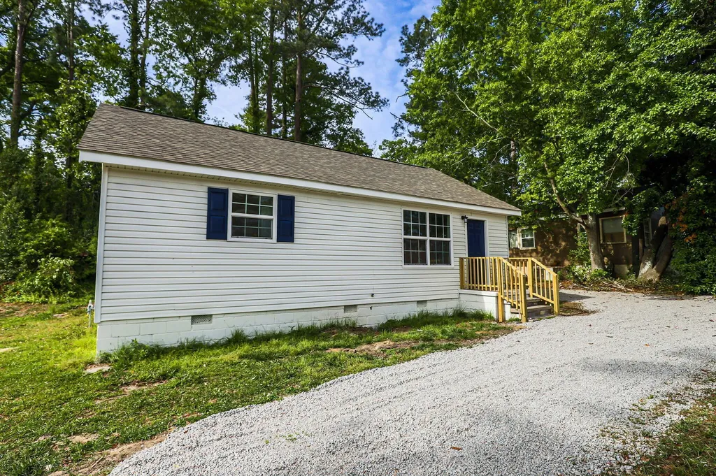 2438 Lumpkin Road Augusta GA 30906